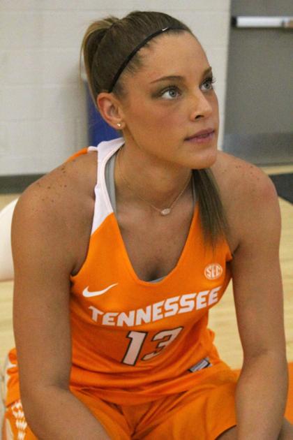 Dunbar Brings Leadership To Team Sorority Womens Basketball