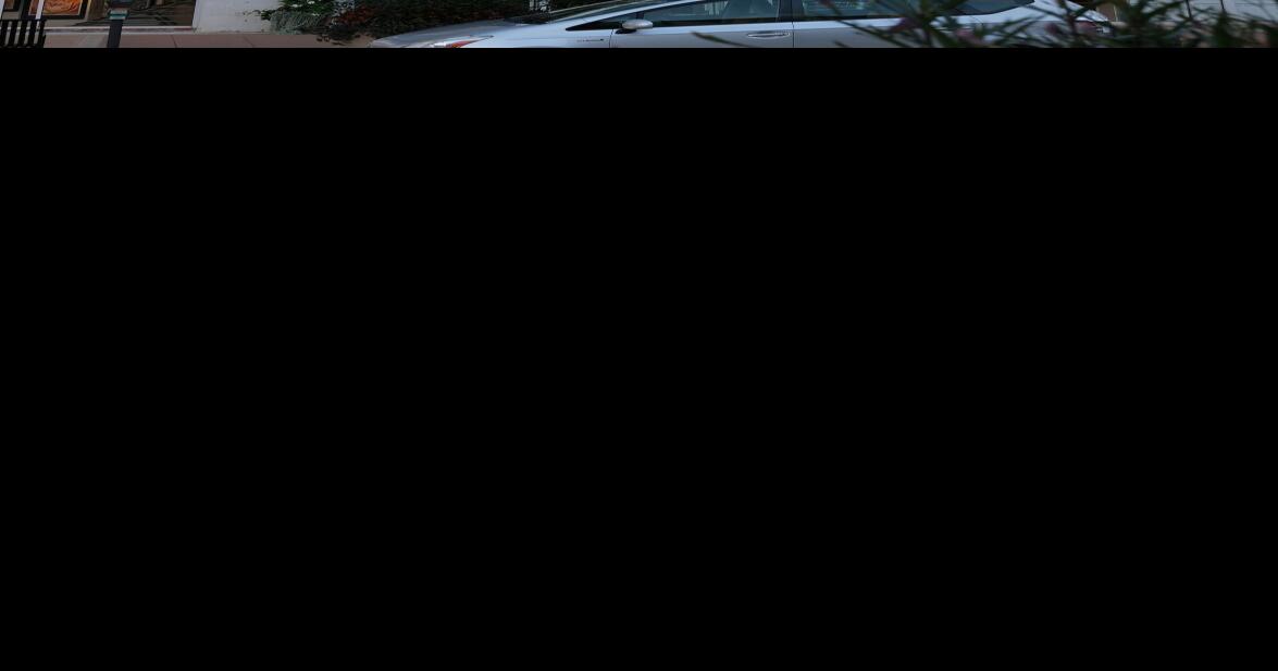 Knoxville Emporium Center September exhibition art review A stunning