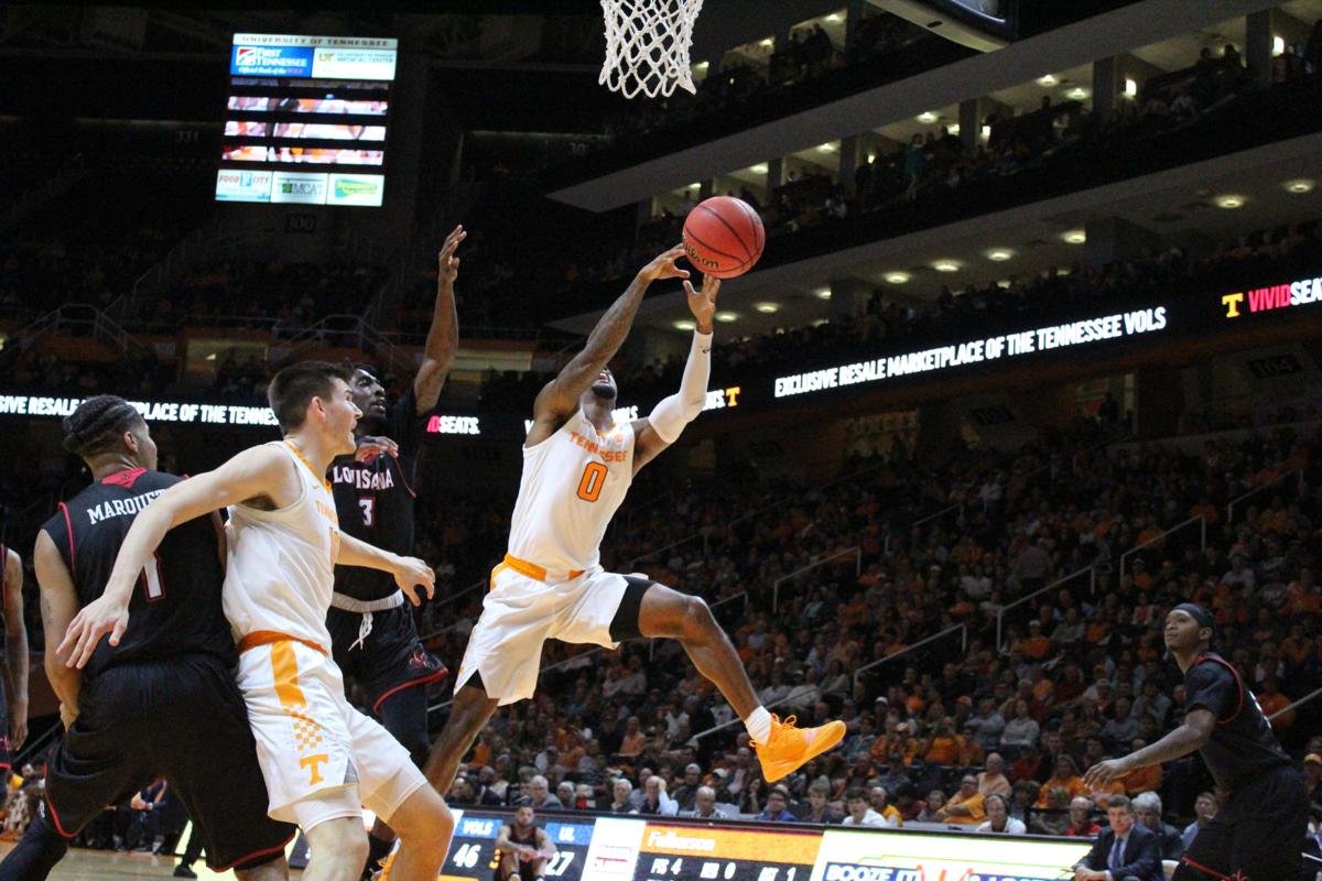 No 5 Vols Prepare For Early Test Against Georgia Tech Men S