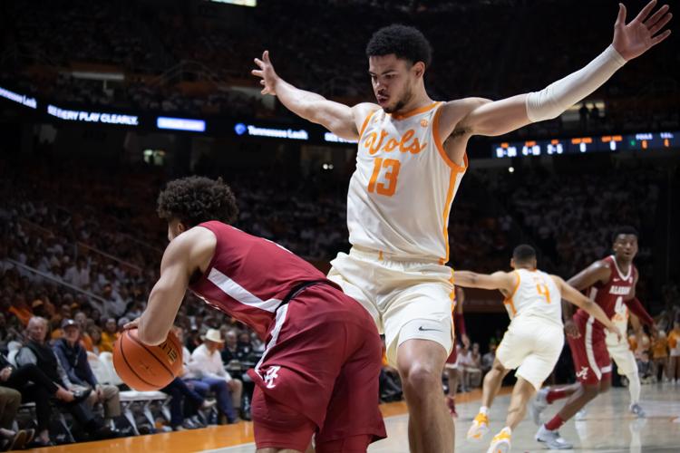 PHOTOS Men's Basketball vs. Alabama Featured Photos