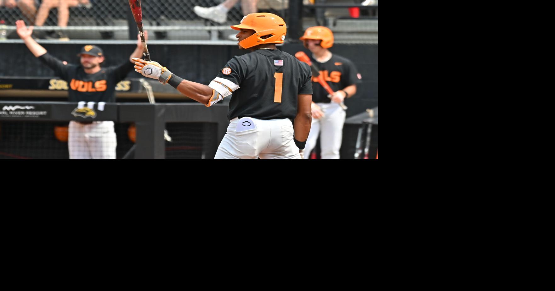 Tennessee baseball one win away from Super Regional after 12-7 win