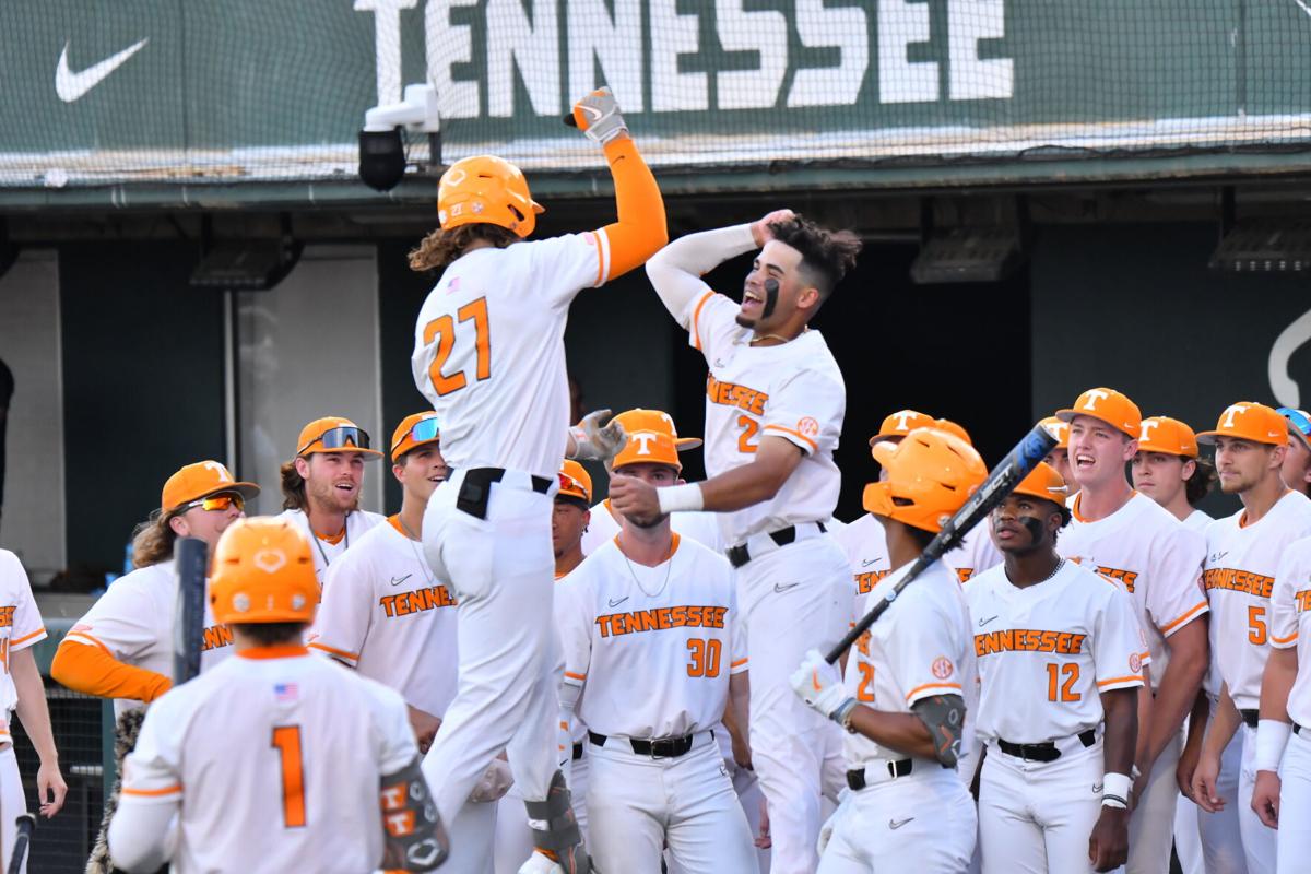 Tennessee baseball's Jordan Beck flips off Georgia Tech in