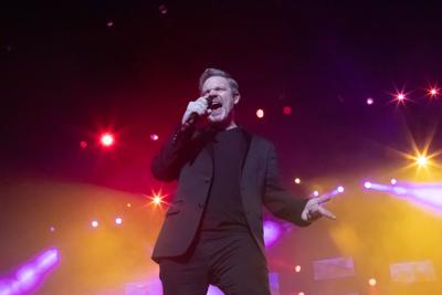 The Art Of Recreation Black Jacket Symphony At The Tennessee Theatre City News Utdailybeacon Com