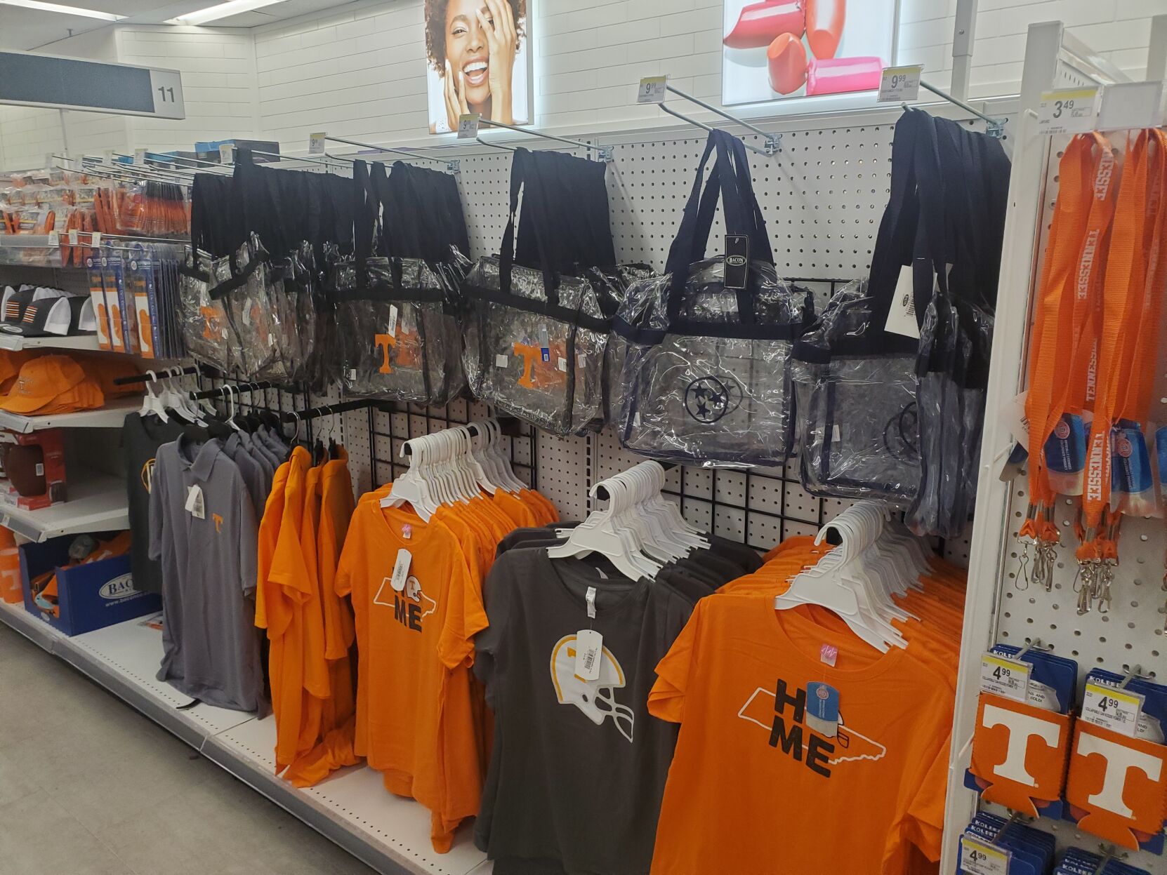 Where to get your affordable Vols merchandise this weekend