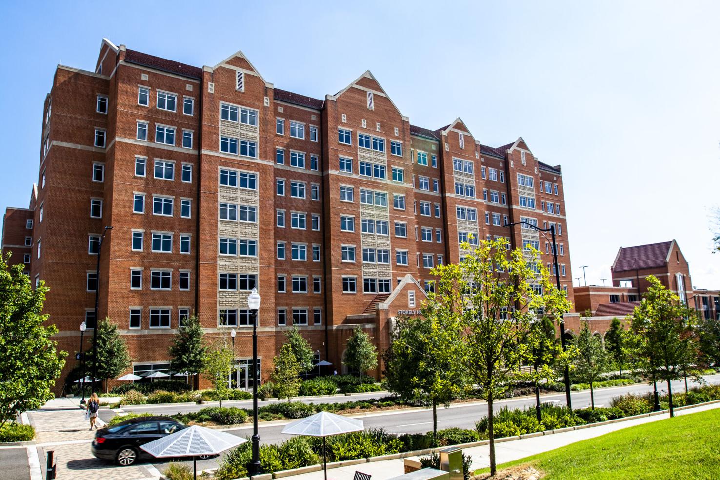 Following UT housing complaints, students, faculty weigh in Dining