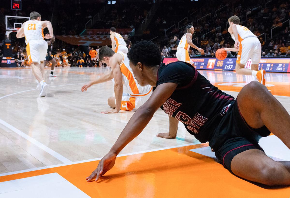 men's bball exhibition-15.jpg