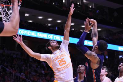Basketball Grades Kentucky And Auburn Men S Basketball