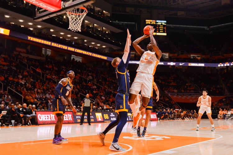Defense shines, Tennessee blows out UNCG 7636 Men's Basketball