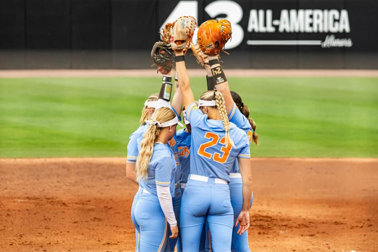 Photo Gallery: Lady Vols softball - NCAA Super Regional series