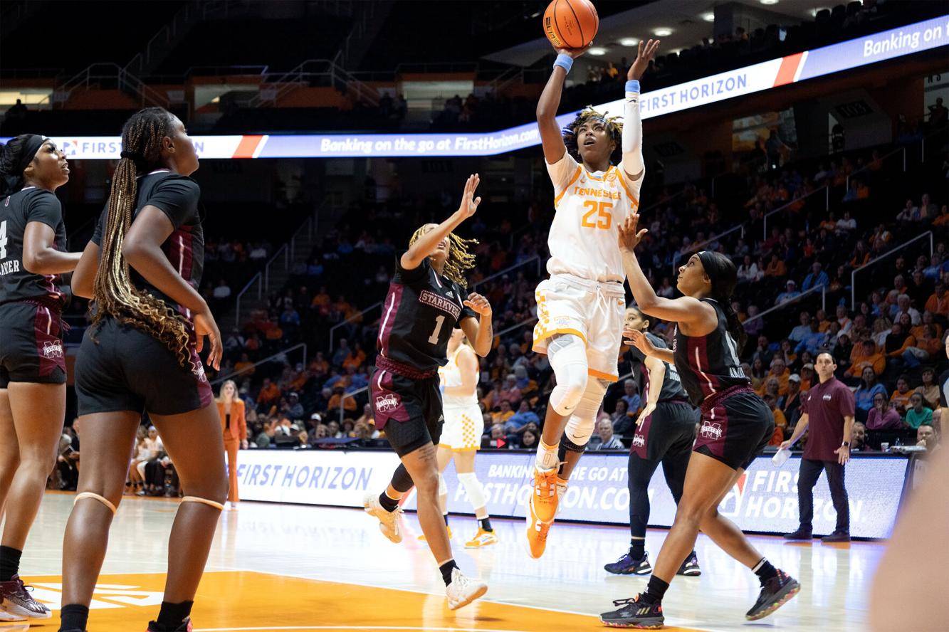 Lady Vols survive road test as Jordan Horston makes history Womens Basketball