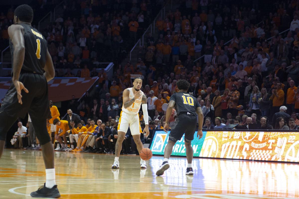 Bowden and Turner eclipse 1,000 career points as Tennessee ...