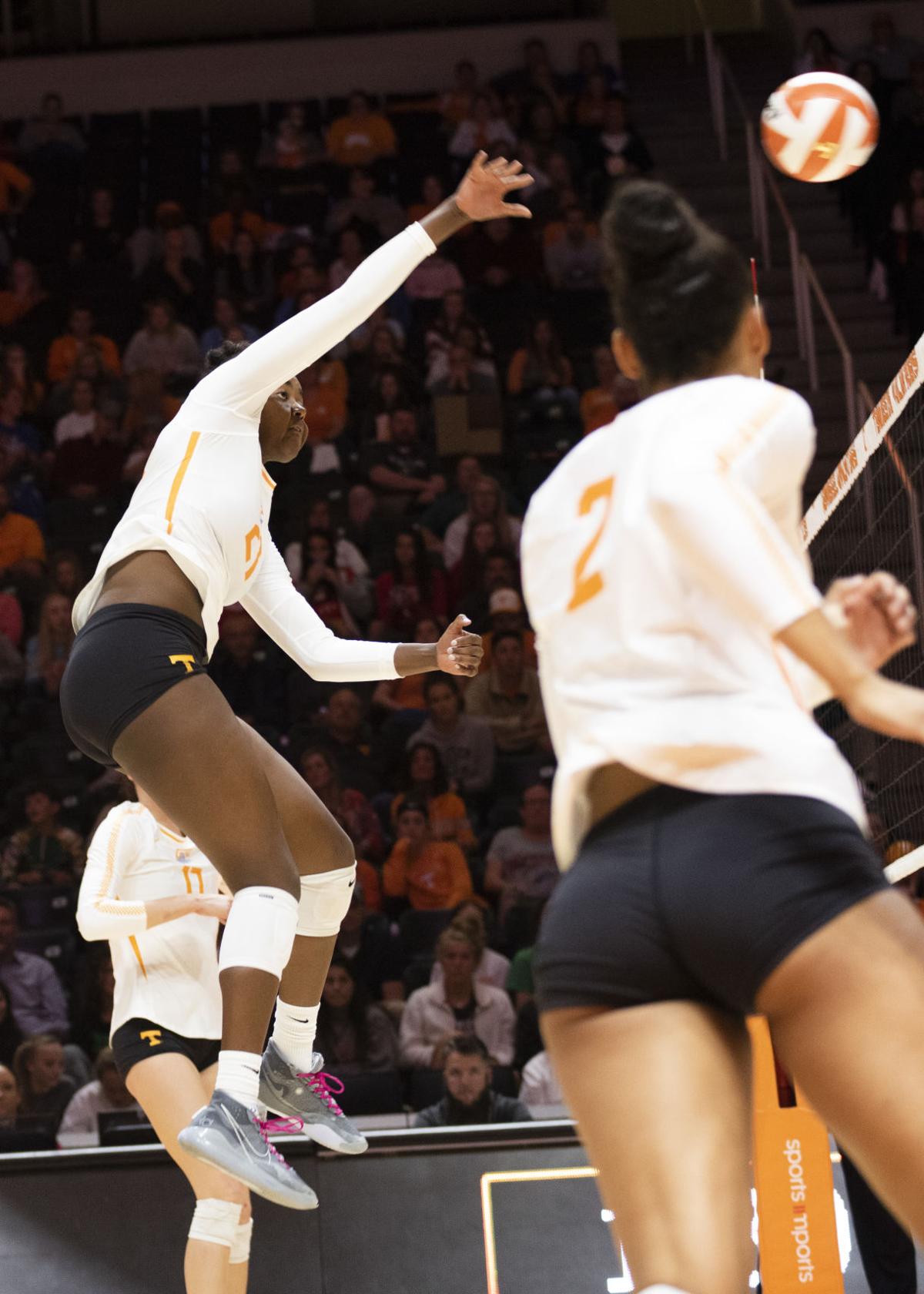 Tennessee Volleyball vs. the University of Kentucky | Sports