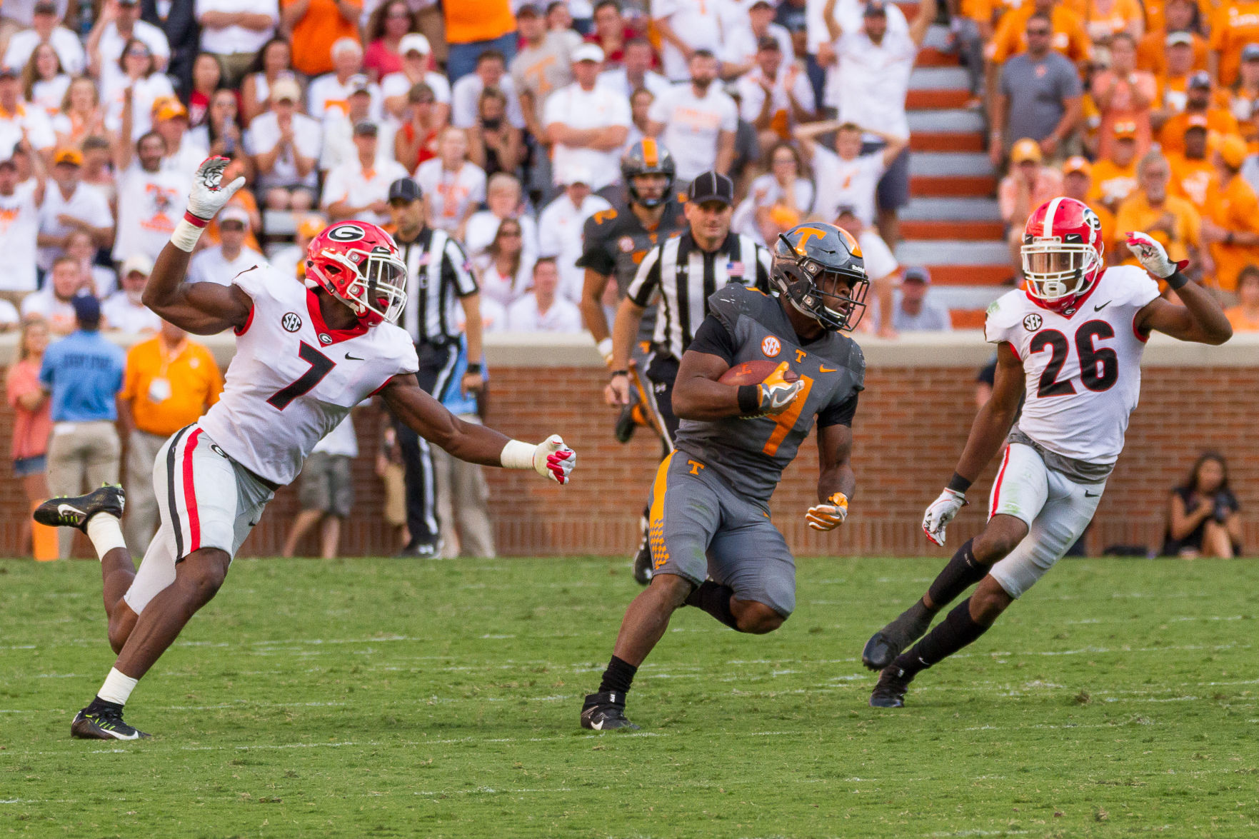 Vols Dismantled, Fall To Georgia 41-0 | Football | Utdailybeacon.com