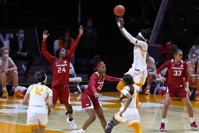 Davis and Burrell lead Lady Vols past Arkansas | Womens Basketball | utdailybeacon.com