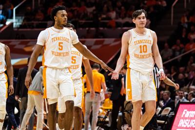 Tennessee Looking To End Skid Against Peaking Gators Men S