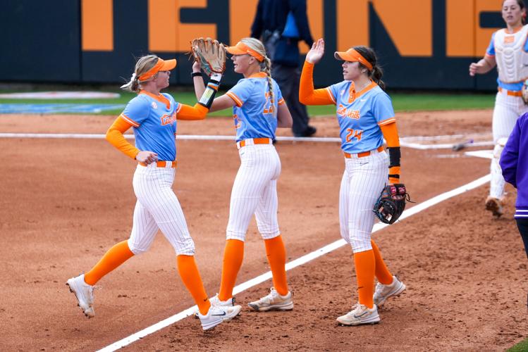 Photo Gallery: Lady Vol softball earns series win over LSU