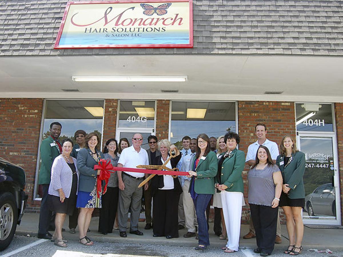 Monarch Hair Solutions cuts ribbon for new center | News |  