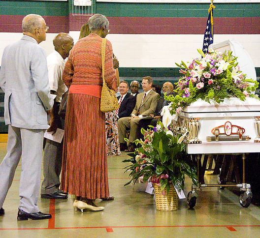 Friends Family Gather At Memorial Service For Mildred Hunter Local News Valdostadailytimes Com