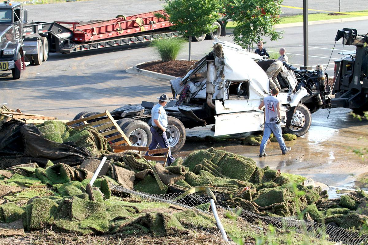 Driver dies in I75 accident Local News