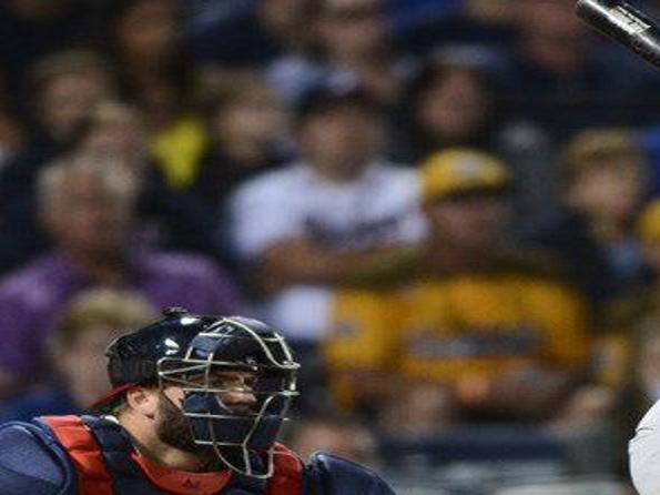 Braves make dubious history with 11th straight home loss