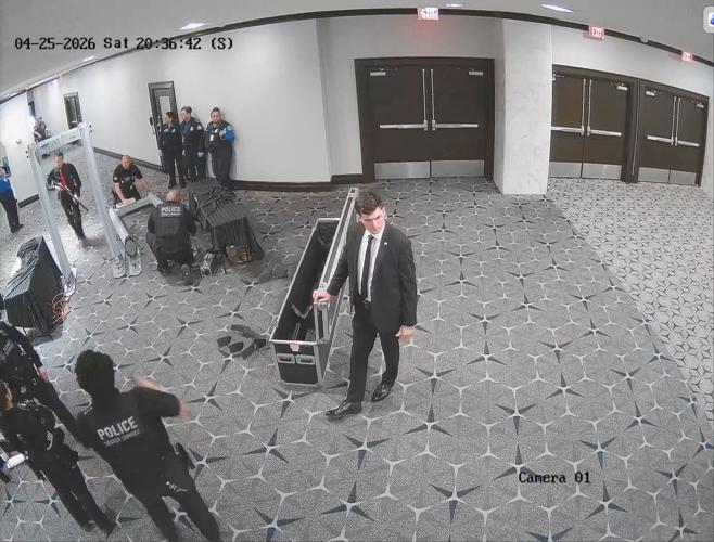 USA-TRUMP/DINNER-SHOOTING