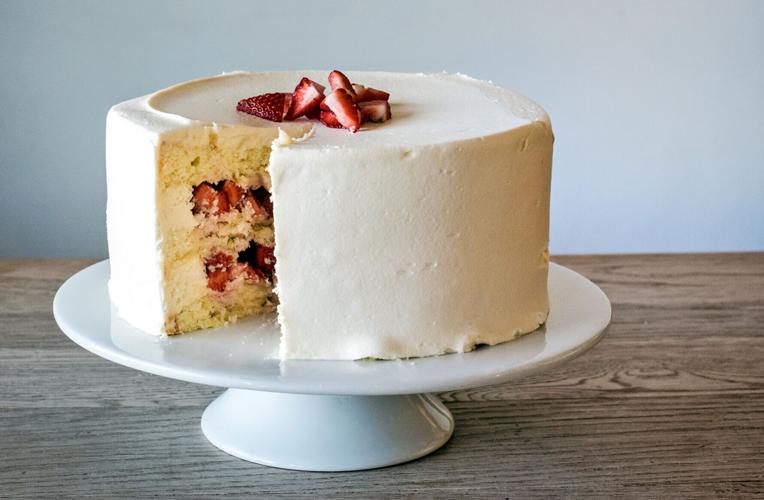 Strawberry buttercream cake