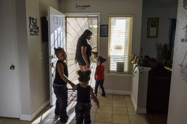 LIF-FAM-SAME-BIRTHDAY-5-LA