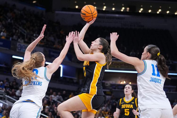 B10 Iowa UCLA Basketball