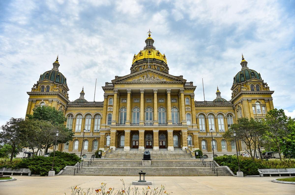 Iowa House passes bill to expand charter schools after lengthy debate