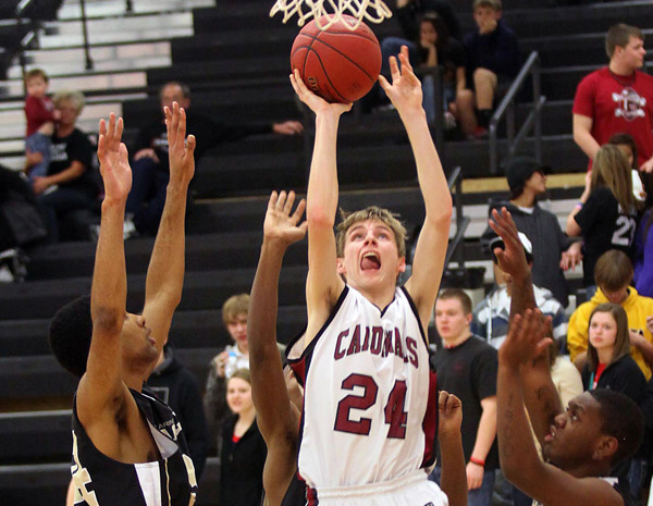 Clarinda finishes strong in district win over Academy | Clarinda ...