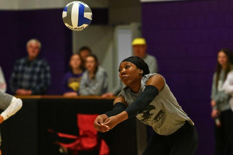 Iowa VBall at UNI Spring Tournament 7