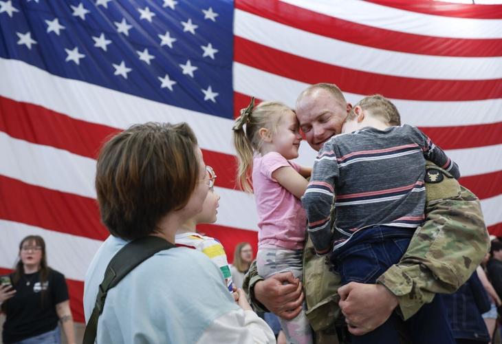 LGAZ-20260409-NEWS-TROOPS-RETURN