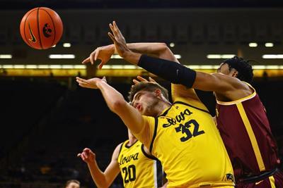 Iowa MBBall vs. Minnesota 4