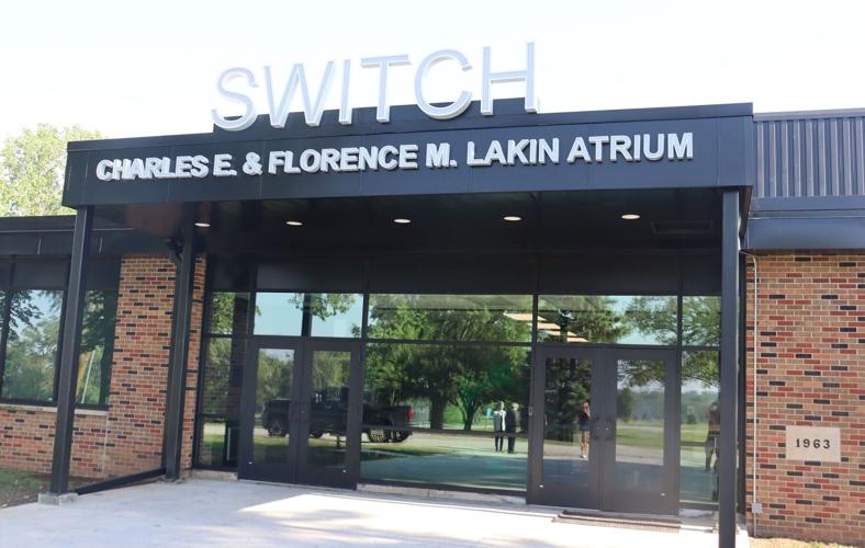 051826-cbn-news-switch-ribbon-cutting-P2