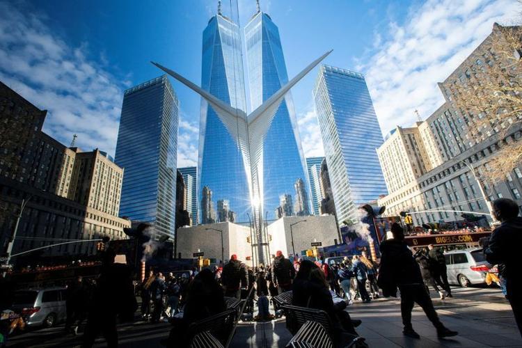 Wall Street ends slightly lower, capping blockbuster year (copy)