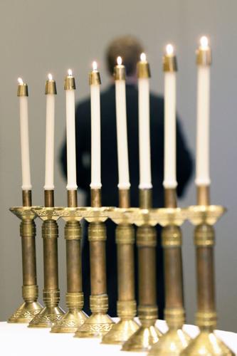 041926-qc-nws-YomHashoah 00203.jpg