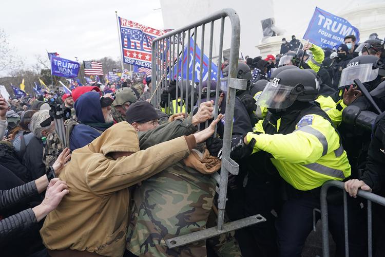 US-NEWS-TRUMP-CAPITOL-RIOT-OFFICERS-LA
