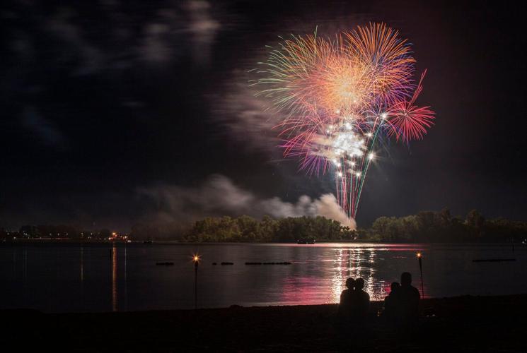 070322-cbn-news-fireworks-p1