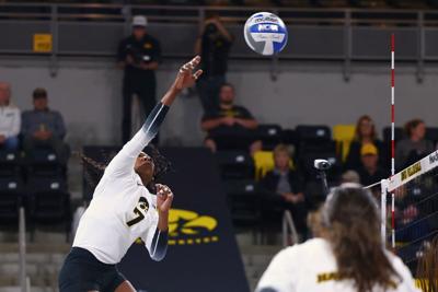 Iowa VBall vs. Illinois State 2