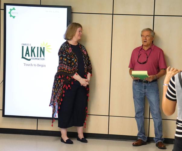 051826-cbn-news-switch-ribbon-cutting-P3