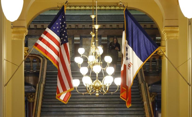 011226-qc-nws-iowastatecapitol 924.jpg