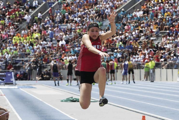 Paycee Holmes, Sidney