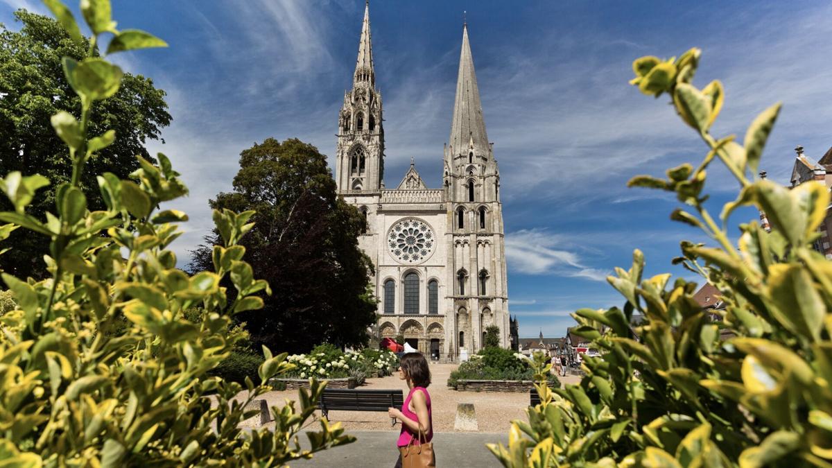 Chartres' cathedral shows off the unity of architecture, statuary, and stained glass that epitomize France's Gothic style.