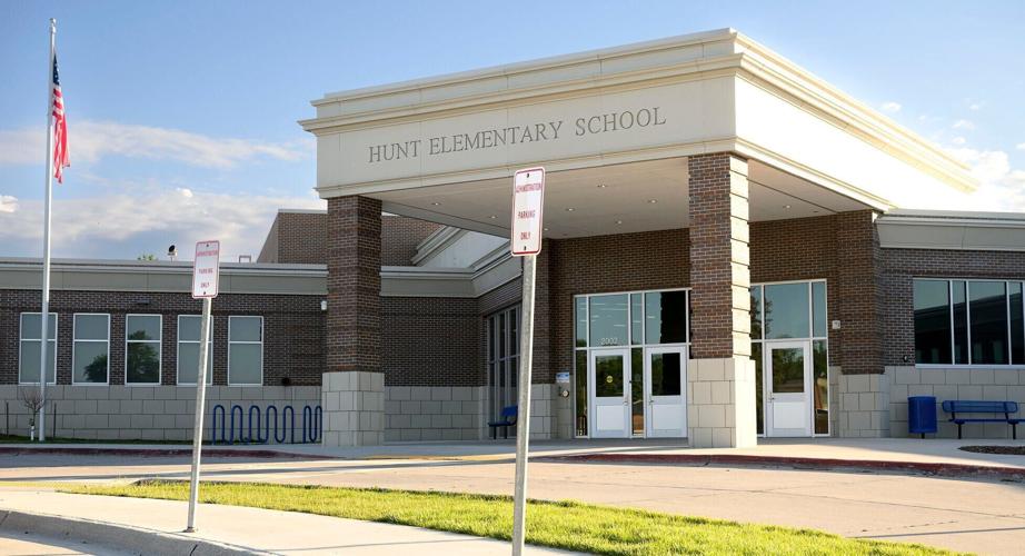 Hunt Elementary School exterior