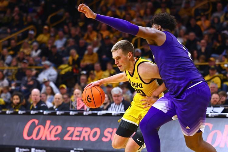 Iowa MBBall vs. Washington 2