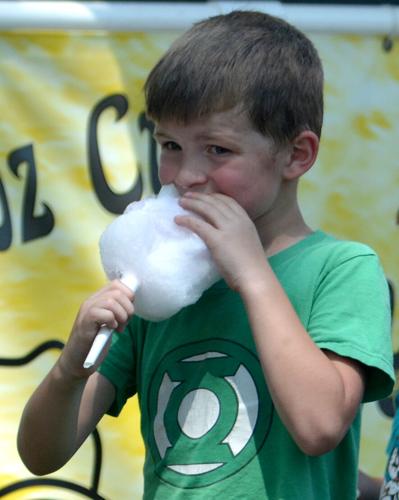 HJ - Boy with Cotton Candy