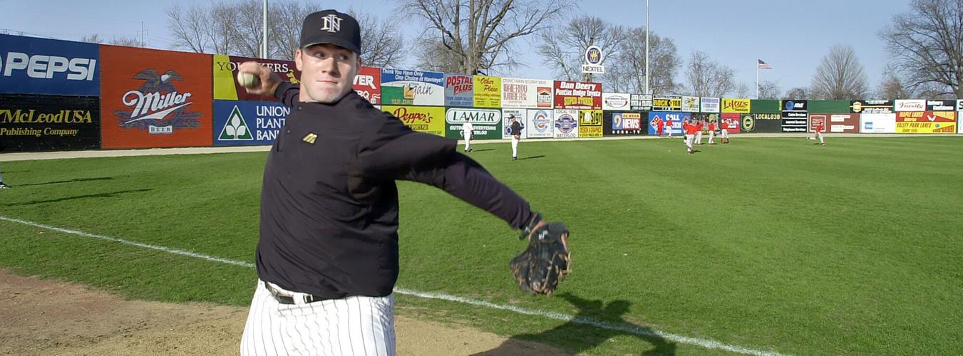 UNI Baseball (2001) 10