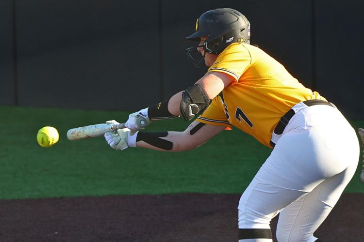 042125-spt-iowa-sb-11 - 1