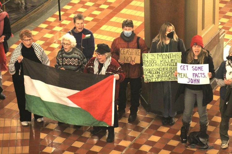 011924-qc-iowa-israelpalestinephoto3