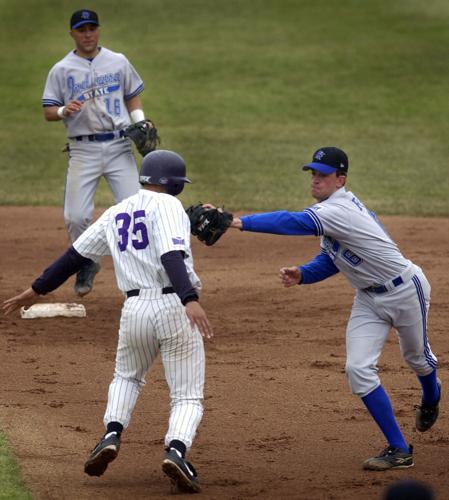 UNI Baseball (2001) 6